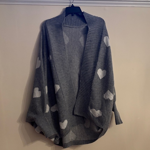 BloomChic Sweaters - BloomChic Gray and White Heart Sweater Poncho